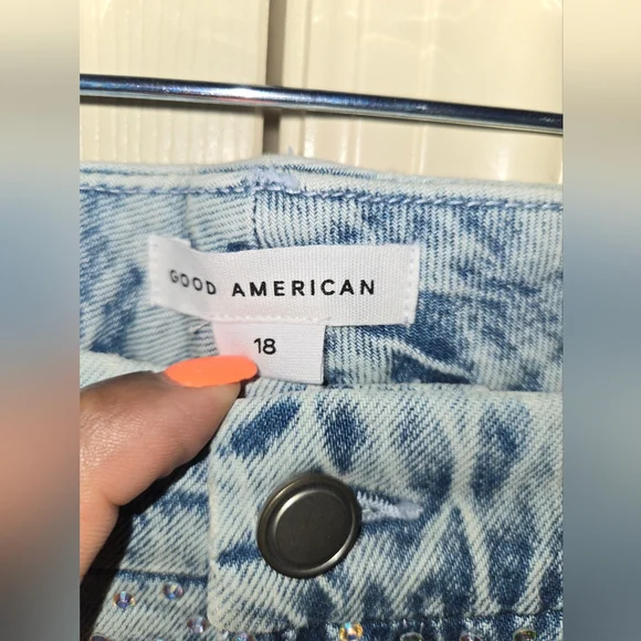 SOLD‼️NWT Good American Good '90s Relaxed Rhinestone Jeans - Picture 6 of 8